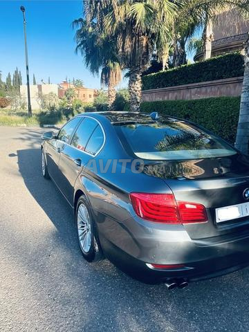 بي إم دبليو 520 دي لوكس