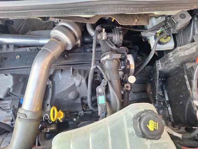 لمن يهمه الأمر التواصل معي - 2