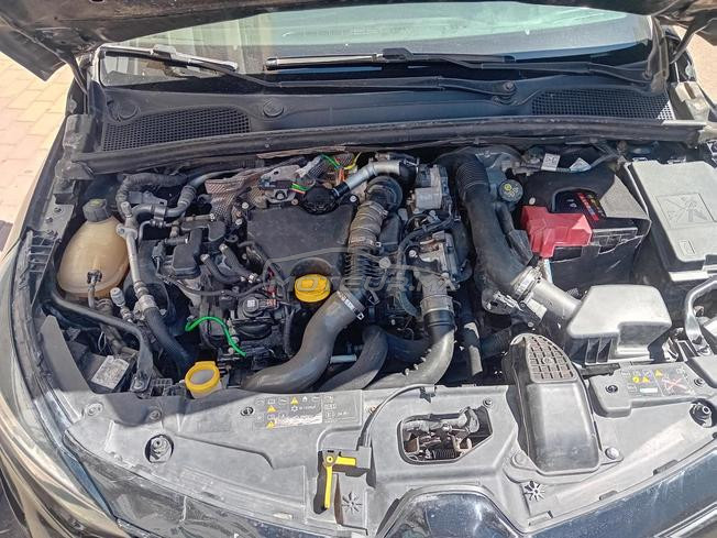 clio 5 2021 état neuf 