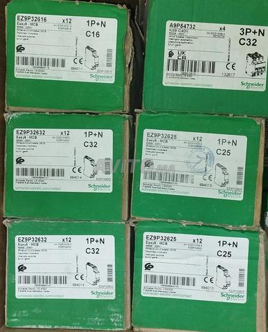 Appareillage électrique Schneider neuf