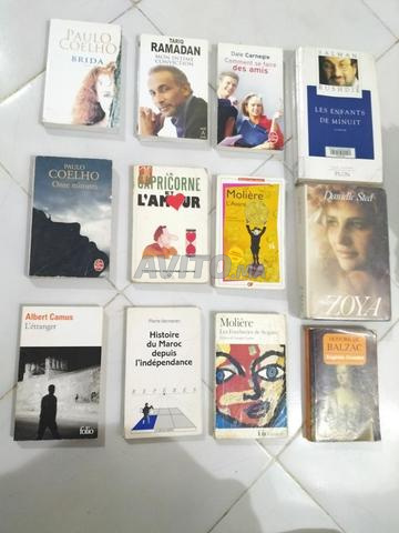 Livres variés en français. - 2