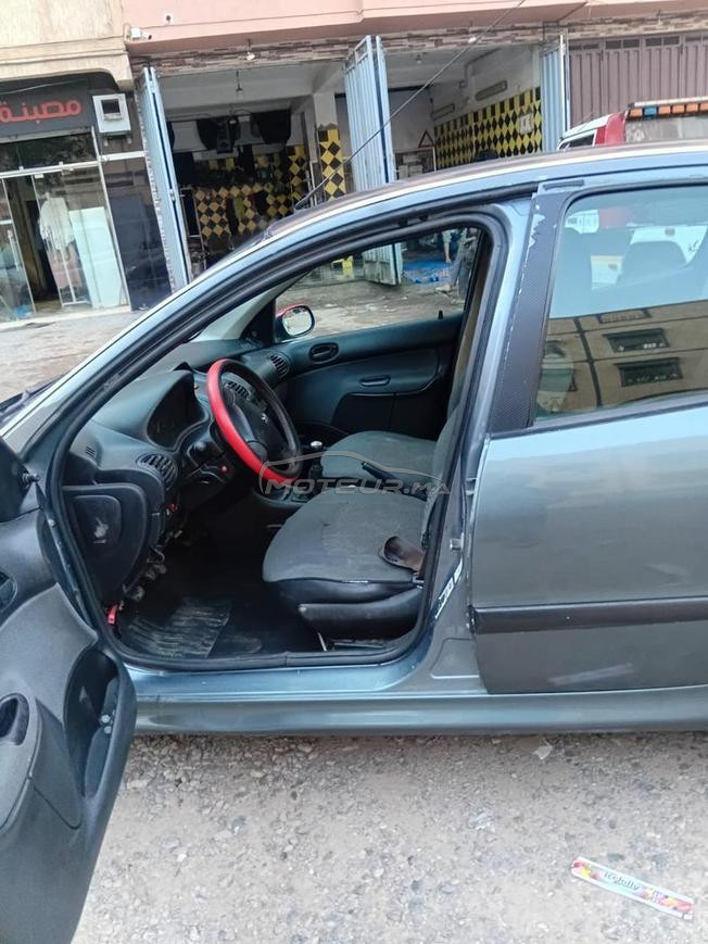 سيارة Peugeot 206 Sedan