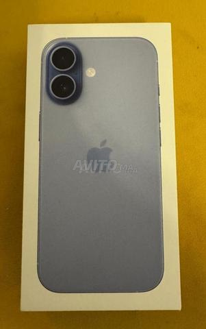 iPhone 17 neuf sous emballage garantie locale 2ans