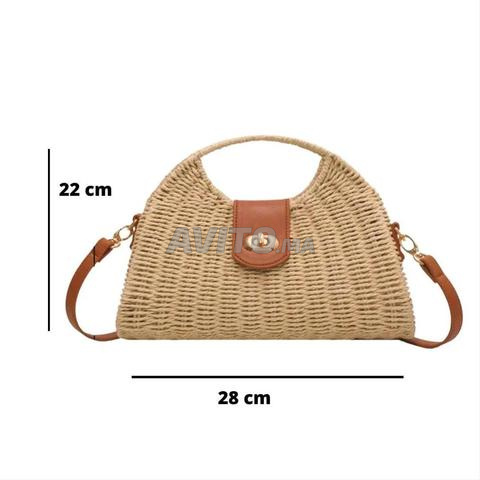 حقيبة يد أنيقة بلمسة راقية 🤍 - 2