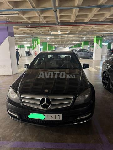 Mercedes 220 Modèle 2010 Km 215000