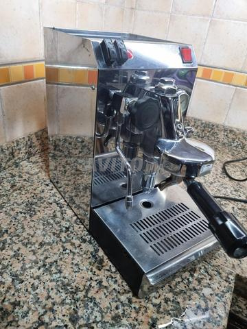 Machine à café professionnelle Isomac - 2