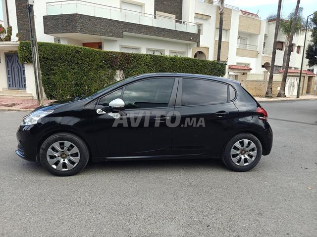 PEUGEOT 208 LIKE - 2