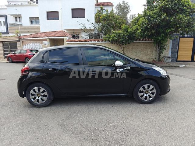 PEUGEOT 208 LIKE