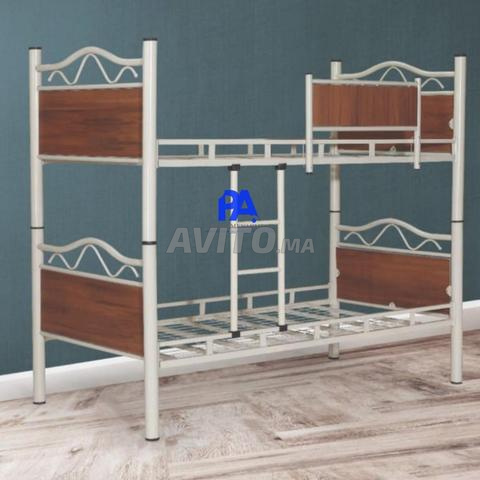 Lit métallique pour chambre/vestiaire - 2