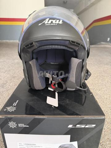 خوذة Arai جديدة - 2