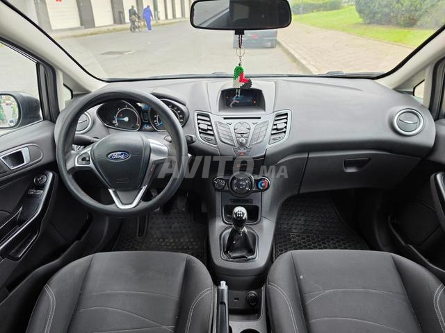 Ford Fiesta Premier première main 2017 - 2