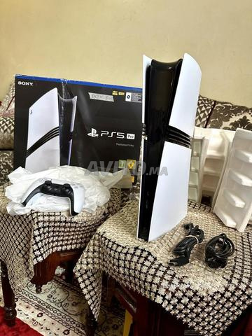 PS5 Pro 2 To comme neuf - 2