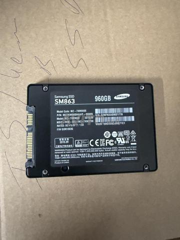 SSD سامسونج 2.5 بوصة 960 جيجابايت حالة 100%