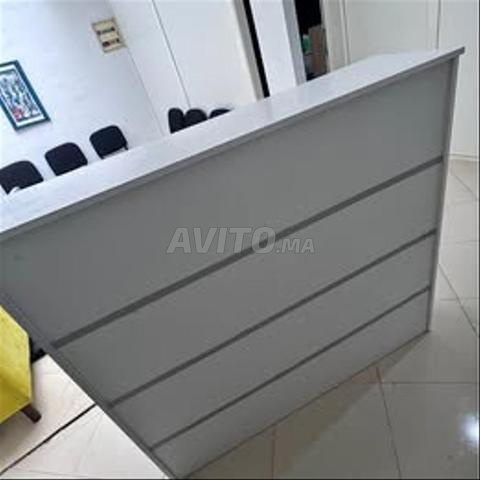 Comptoir de réception avec caisson - 2