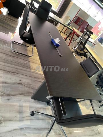 طاولة مؤتمرات متوفرة في المخزون - 2