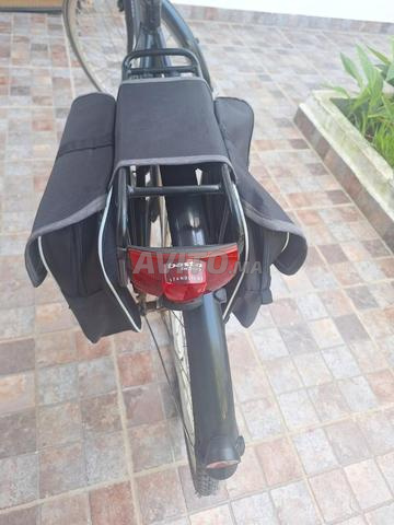 VELO B-TWIN Confortable NOIR en excellent état - 2