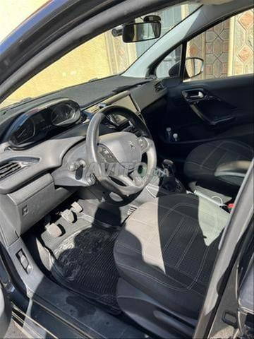 Peugeot 208 Diesel Manuelle 2016 à Settat