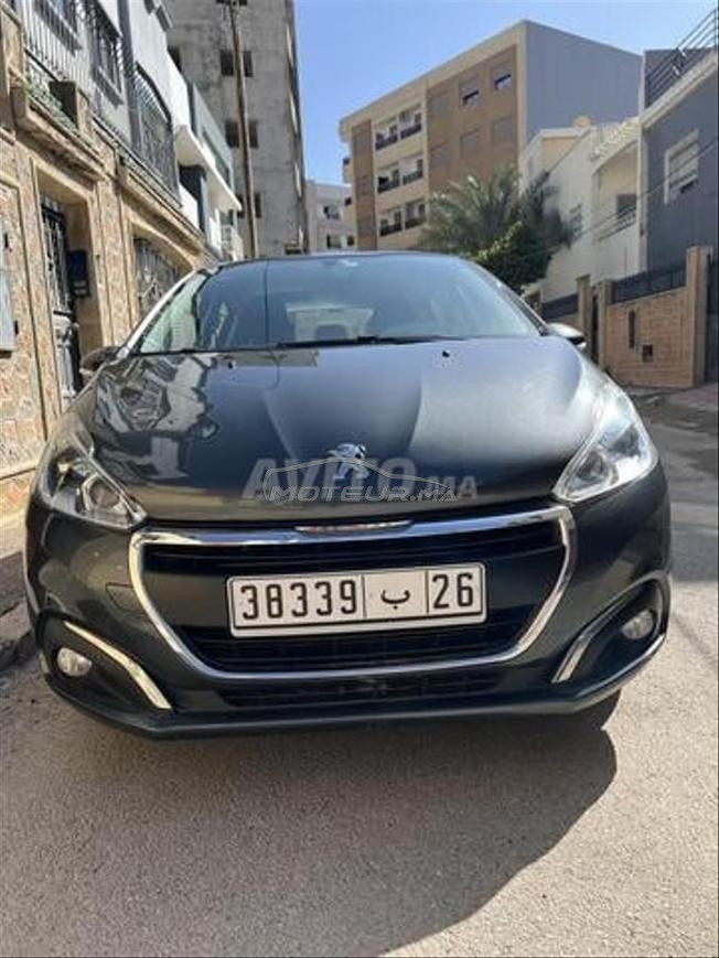 Peugeot 208 Diesel Manuelle 2016 à Settat