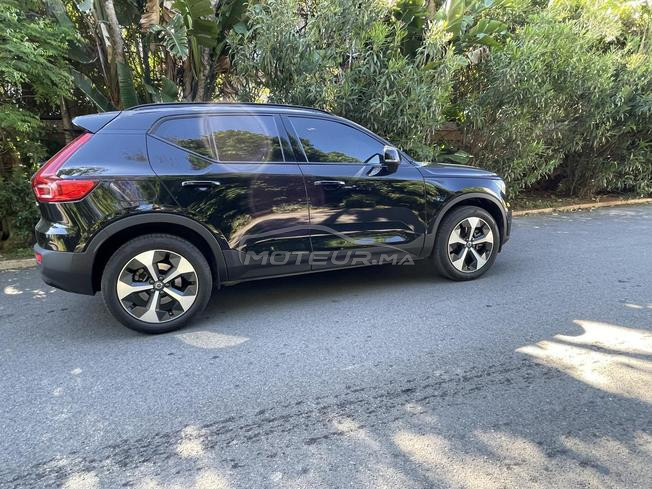 Volvo XC40 B3 Essence  2025 14,000km