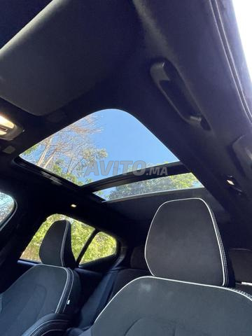 Volvo XC40 B3 Essence 2025 14,000km