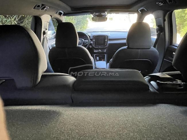 Volvo XC40 B3 Essence  2025 14,000km