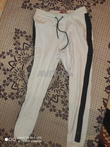 2 pantalons originaux pour 300 dirhams - 2