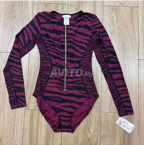 مايوه مايكل كورس مقاس SM - 2