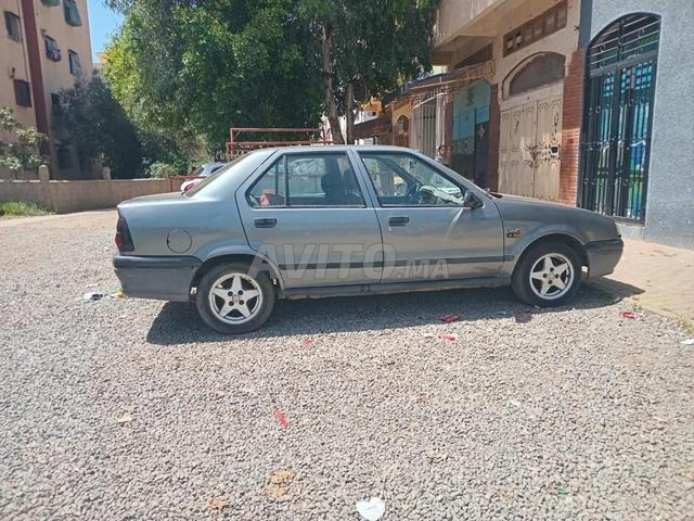 Renault R19 Essence Manuelle 2000 à Salé