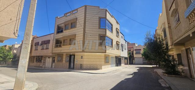 شقة بواجهتين، حي زيتون، الطابق الأرضي، وجدة