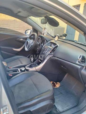 Opel Astra 2013 Diesel - 2