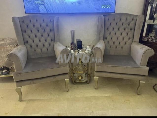 كرسيان كبيران بيجان جديدان