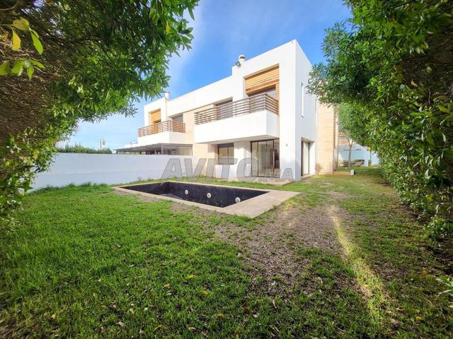 فيلا للإيجار في المدينة الخضراء - 2