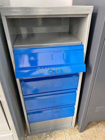 Classeurs métalliques / En Bleu / vestiaire - 2