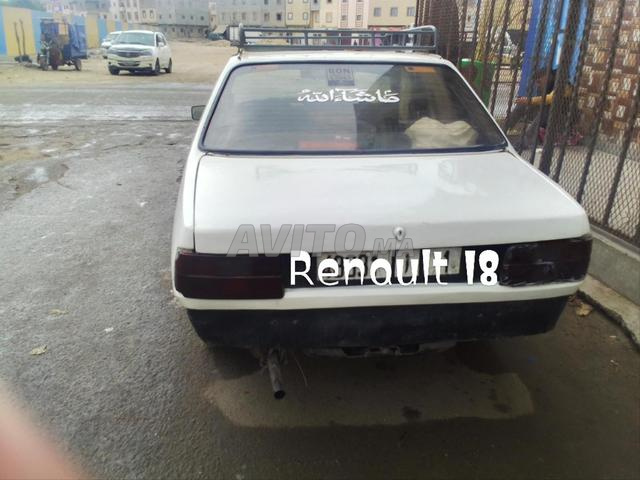 Renault R18