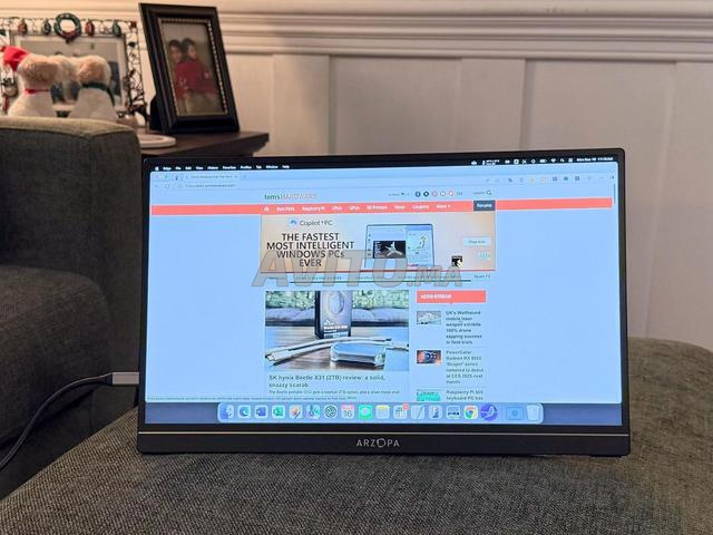 Moniteur portable 17.3 pouces