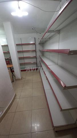 RAYONNAGE POUR MAGASIN - 2