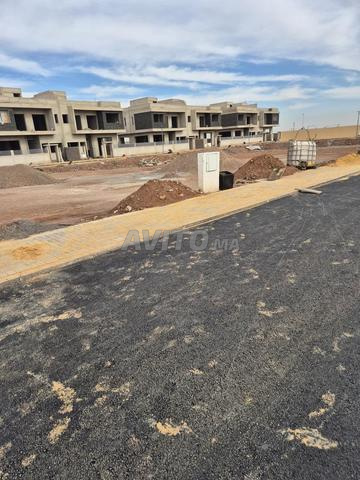 Terrain titré et loti à construire - 2