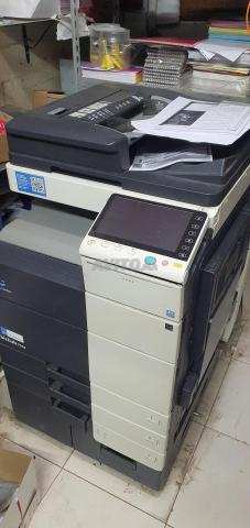 آلة تصوير كونيكا