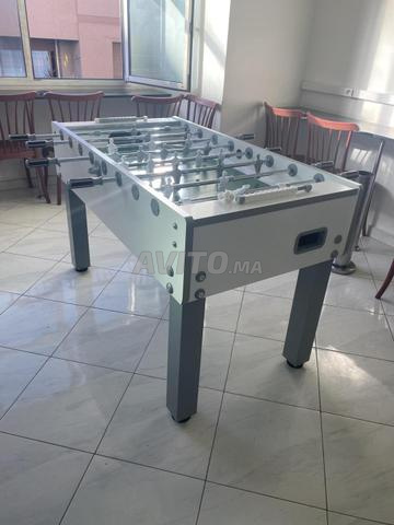 طاولة كرة القدم الإيطالية الفاخرة البيضاء - 2