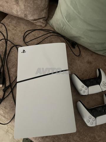 PS5 Slim 1To Version CD - 2