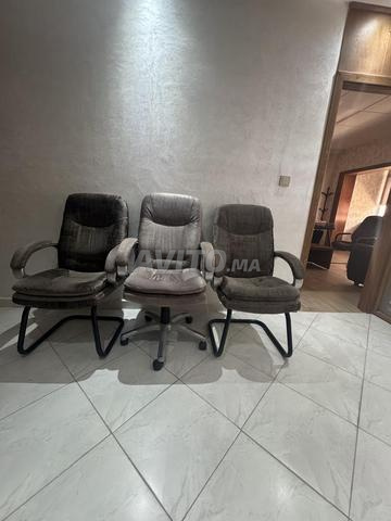 3 chaises de bureau confortables en excellent état à vendre