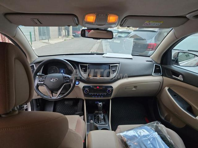 Hyundai Tucson - 2