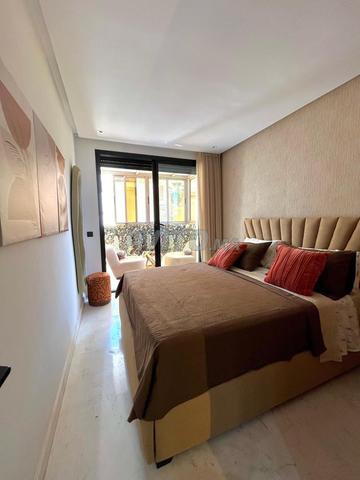 Joli studio meublé à louer à Franceville Maarif - image 5