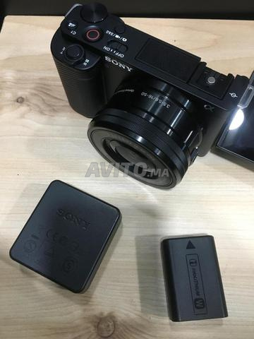 كاميرا سوني ZV E10 للفلوقات بحالة كالجديدة - 2