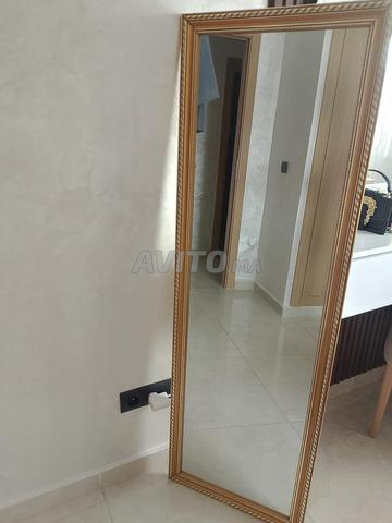 مرآة للبيع - 2