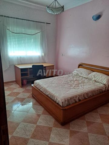 شقة للكراء غرفتين غرفتين جلوس بالإضافة إلى مطبخ - 2