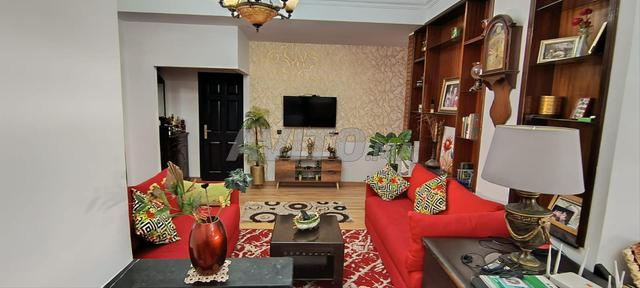 شقة للبيع في فالفلوري - 2