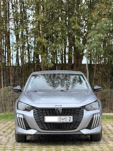 Peugeot 208 Diesel Manuelle 2025 à Salé