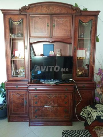 واجهة عرض للبيع بحالة جيدة