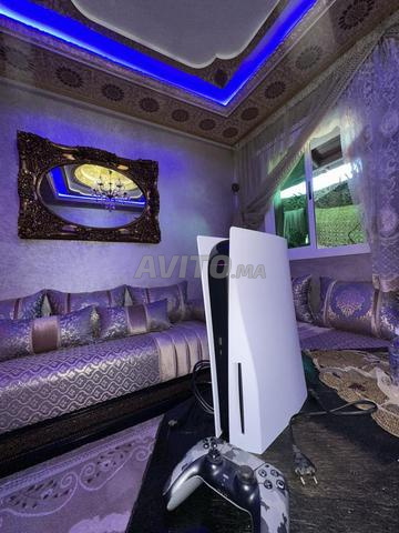 PS5 VERSION CD ET MANETTE ET 4 jeux - 2